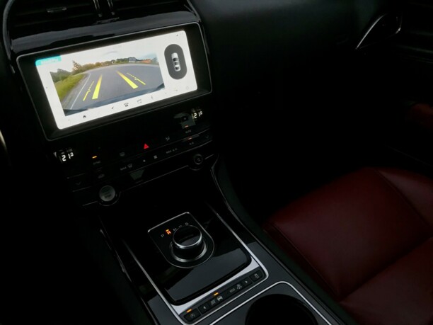 Jaguar XE, 2016 г.