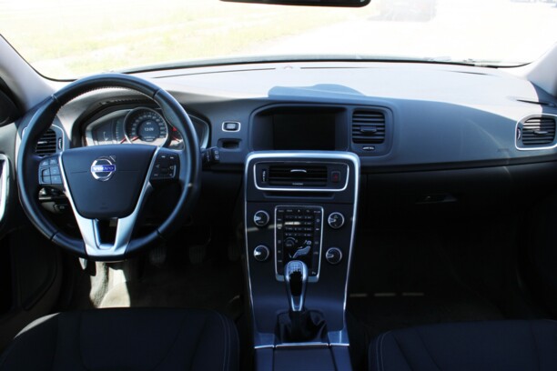 Volvo V60 I · Рестайлинг, 2016 г.