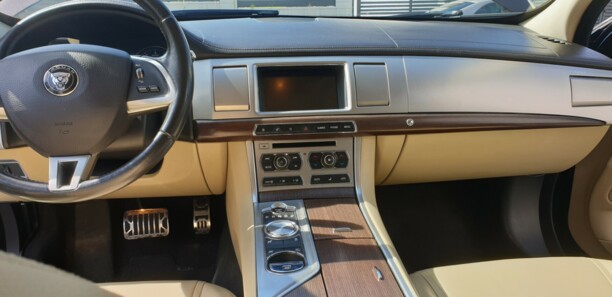 Jaguar XF X250 · Рестайлинг, 2014 г.