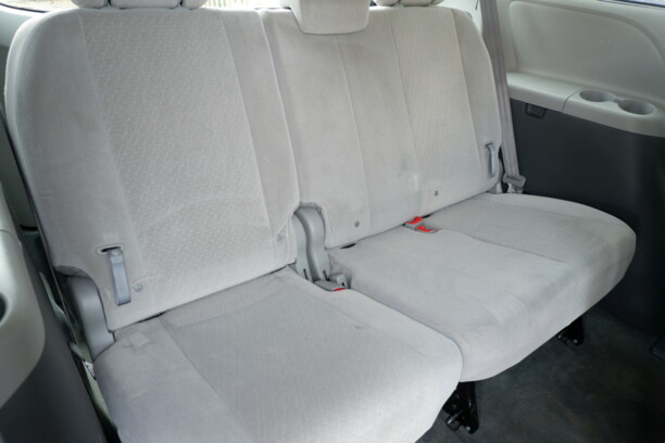 Toyota Sienna III (XL30), 7 мест, 2016 г.