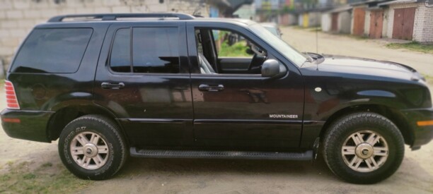 Mercury Mountaineer II, 7 мест, 2002 г.