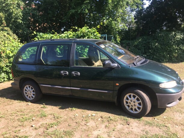 Chrysler Voyager III, 7 мест, 1999 г.