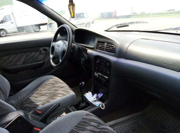 Kia Clarus I · Рестайлинг, 2000 г.