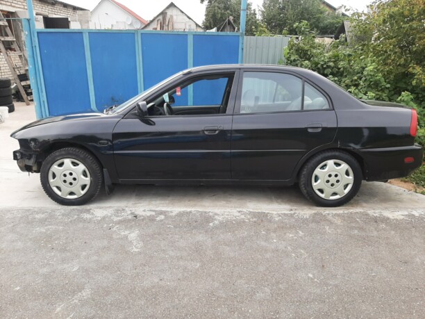 Mitsubishi Mirage V, 1999 г.