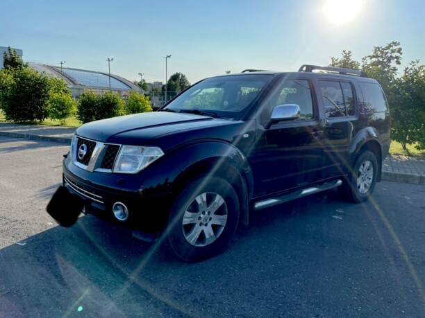 Nissan Pathfinder R51, 7 мест, 2006 г.