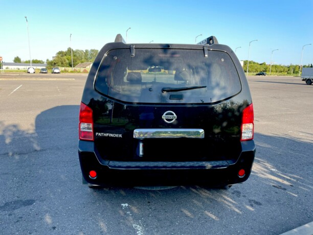 Nissan Pathfinder R51, 7 мест, 2006 г.