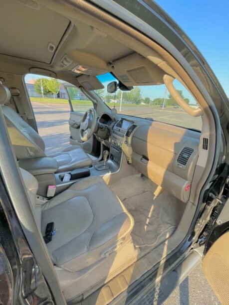 Nissan Pathfinder R51, 7 мест, 2006 г.