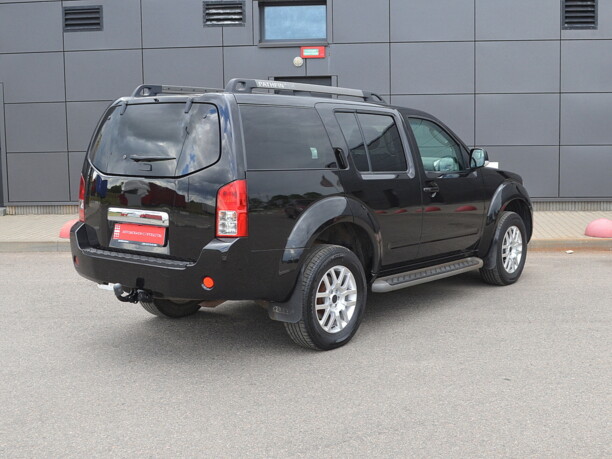 Nissan Pathfinder R51, 7 мест, 2008 г.