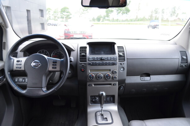 Nissan Pathfinder R51, 7 мест, 2008 г.
