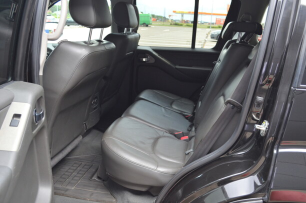 Nissan Pathfinder R51, 7 мест, 2008 г.