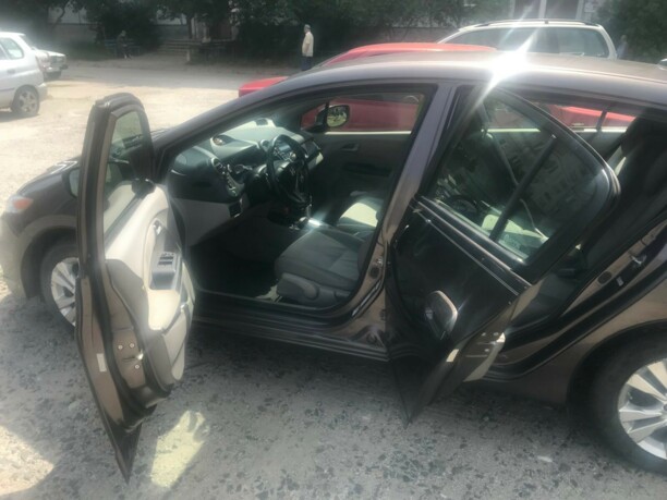 Honda Insight II, 2011 г.
