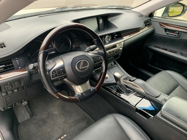 Lexus ES VI · Рестайлинг, 2016 г.