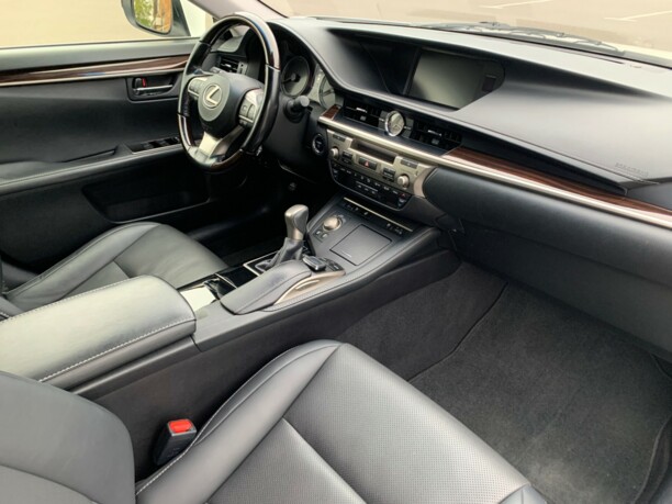 Lexus ES VI · Рестайлинг, 2016 г.