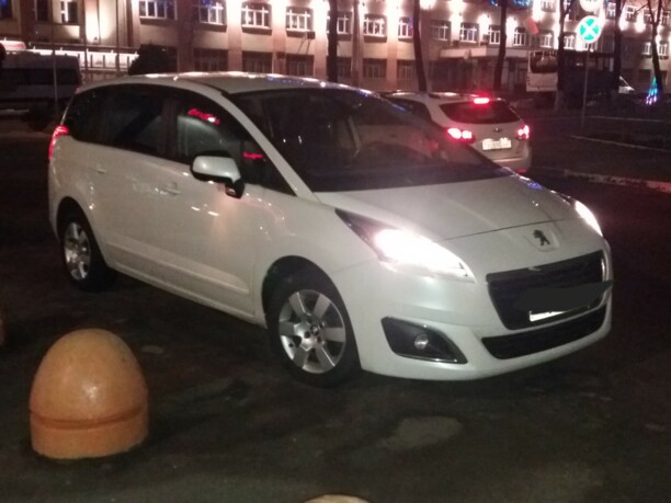 Peugeot 5008 I · Рестайлинг, 7 мест, 2016 г.