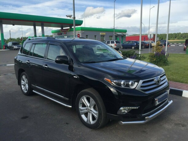 Toyota Highlander II (XU40) · Рестайлинг, 7 мест, 2011 г.