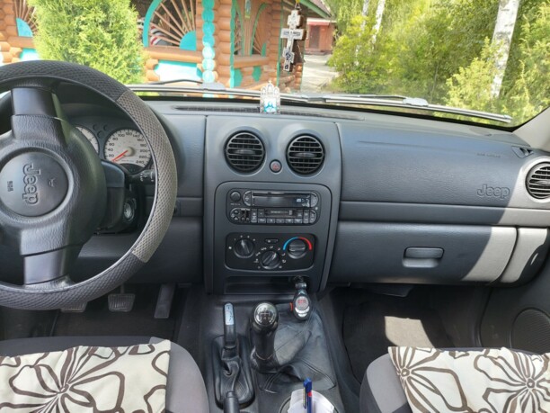 Jeep Cherokee KJ, 2002 г.