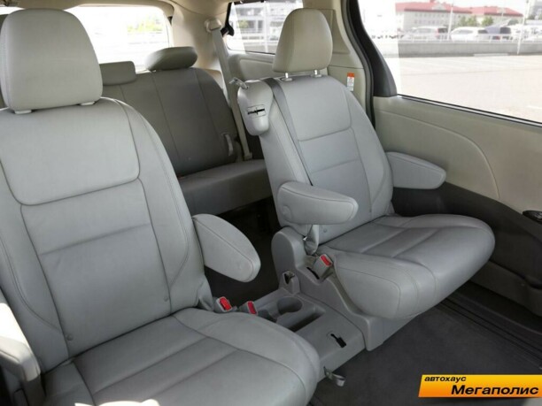 Toyota Sienna III (XL30), 2017 г.