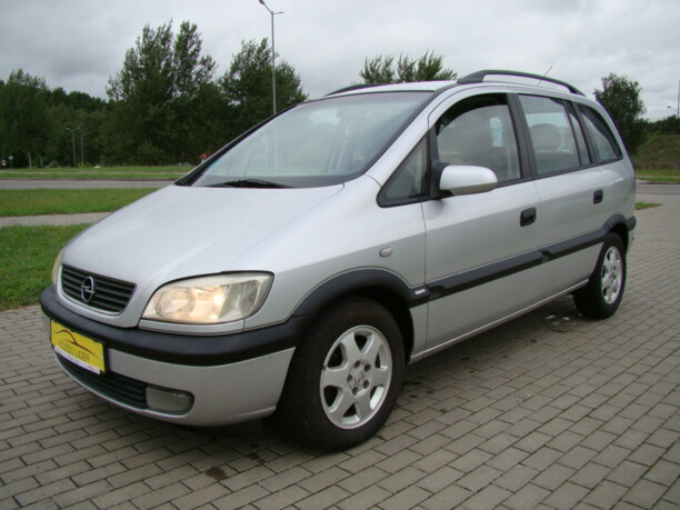Opel Zafira A, 7 мест, 2001 г.