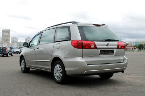 Toyota Sienna II (XL20) · Рестайлинг, 7 мест, 2007 г.