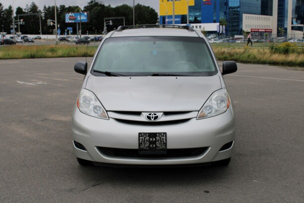 Toyota Sienna II (XL20) · Рестайлинг, 7 мест, 2007 г.