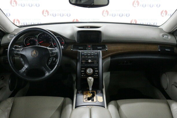 Acura RL KB1, 2004 г.