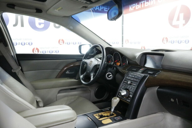 Acura RL KB1, 2004 г.