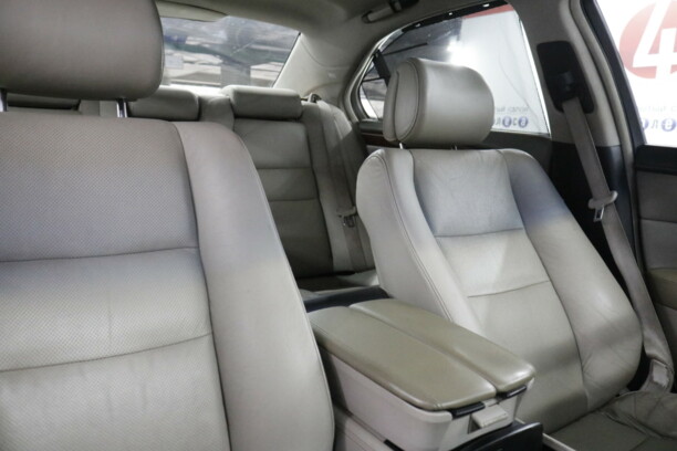 Acura RL KB1, 2004 г.