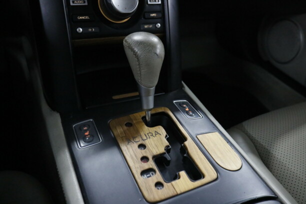 Acura RL KB1, 2004 г.