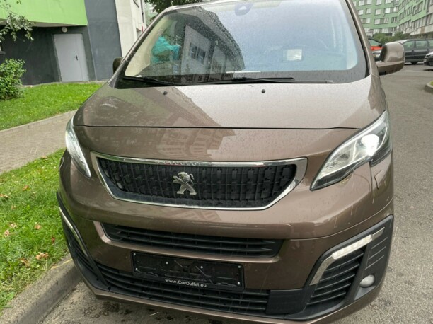 Peugeot Traveller, 7 мест, 2018 г.