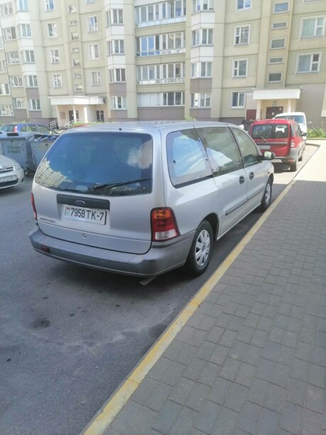 Ford Windstar II, 7 мест, 2001 г.