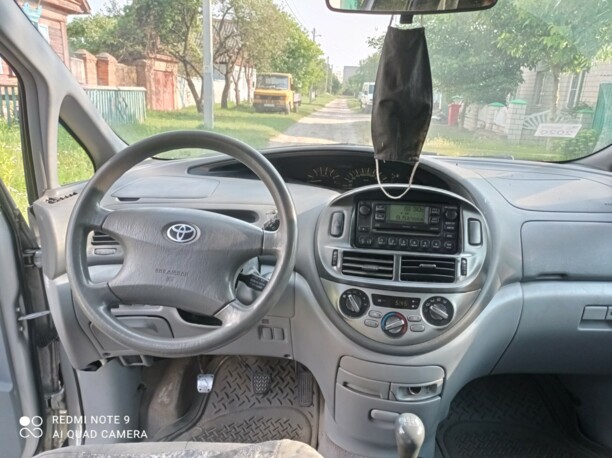 Toyota Previa II (XR30, XR40), 7 мест, 2001 г.