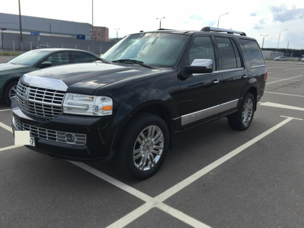 Lincoln Navigator III, 7 мест, 2009 г.