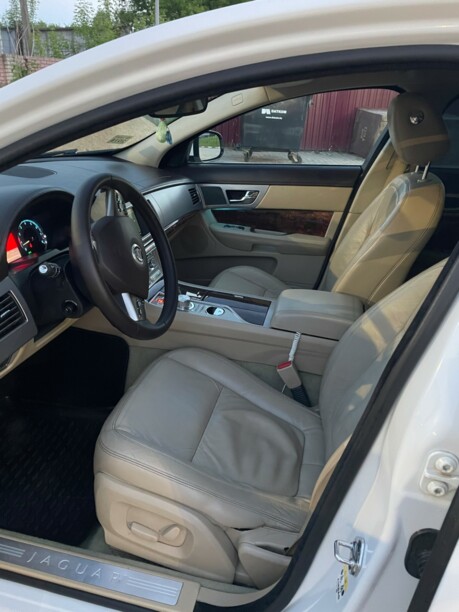Jaguar XF X250, 2010 г.