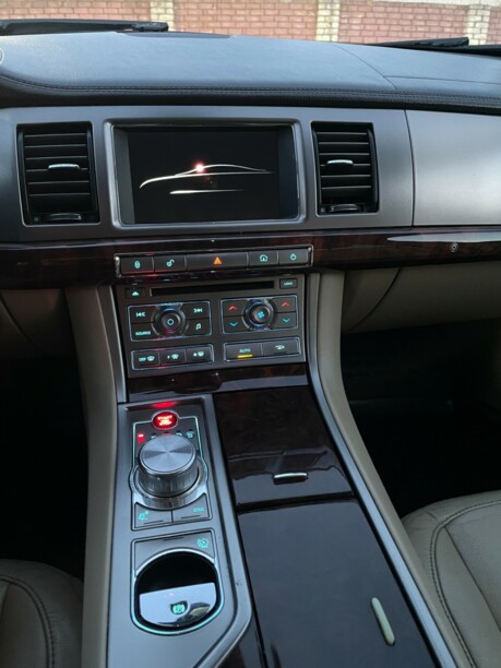 Jaguar XF X250, 2010 г.