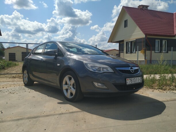 Opel Astra J, 2011 г.
