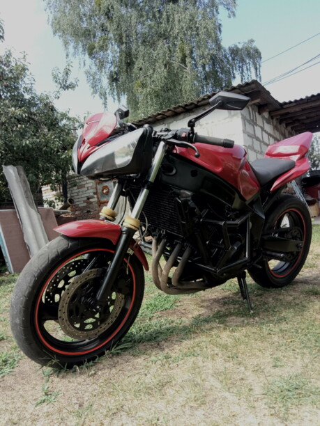 Yamaha FZR RR, 1990 г.