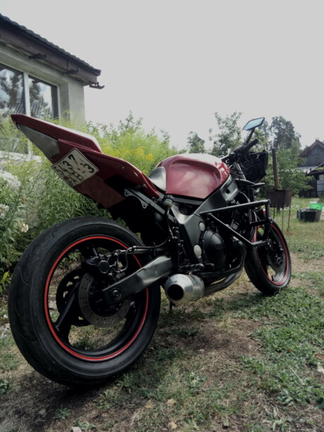 Yamaha FZR RR, 1990 г.