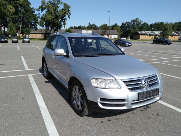 Volkswagen Touareg I, 2003 г.