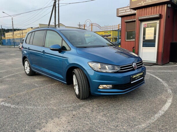 Volkswagen Touran III, 7 мест, 2017 г.