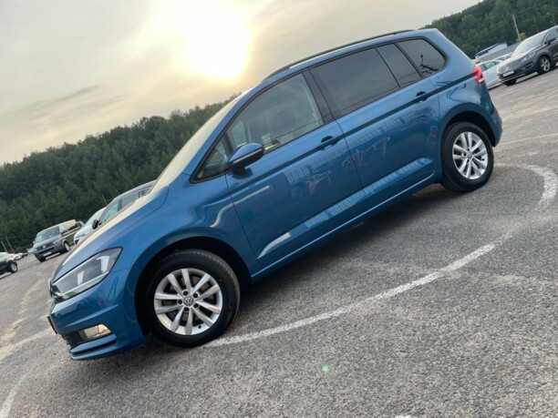 Volkswagen Touran III, 7 мест, 2017 г.