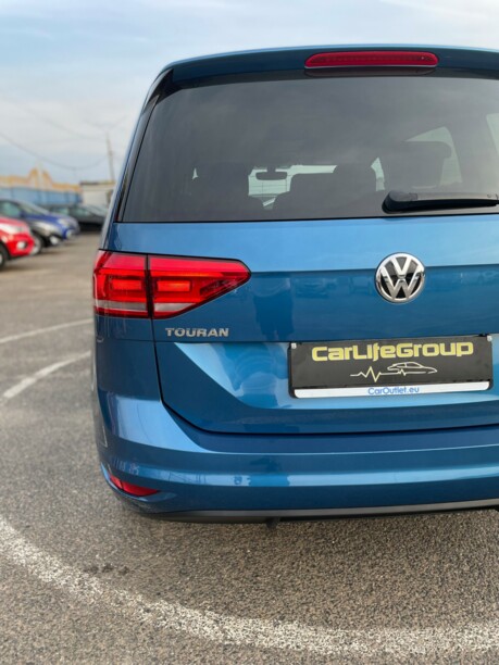Volkswagen Touran III, 7 мест, 2017 г.