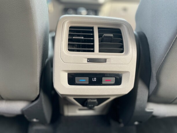 Volkswagen Touran III, 7 мест, 2017 г.
