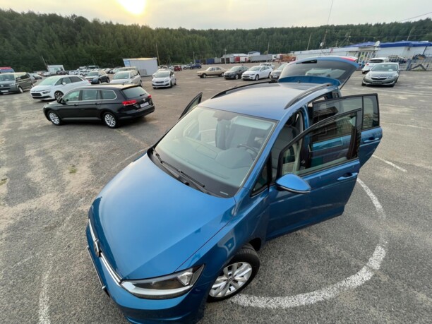 Volkswagen Touran III, 7 мест, 2017 г.