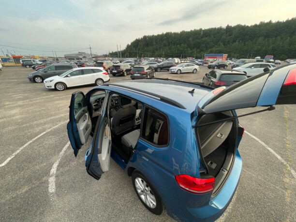 Volkswagen Touran III, 7 мест, 2017 г.