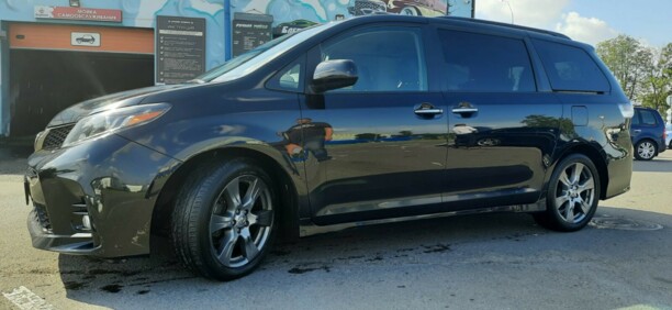 Toyota Sienna III (XL30), 7 мест, 2017 г.