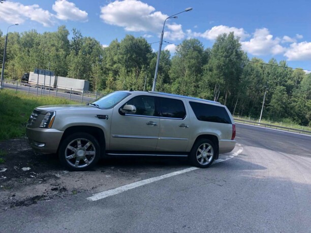 Cadillac Escalade III, 7 мест, 2007 г.