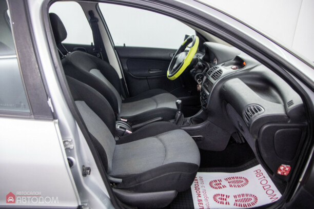 Peugeot 206 I, 2004 г.