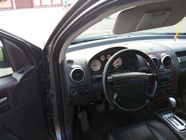 Ford Freestyle I, 7 мест, 2005 г.