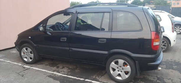 Opel Zafira A, 7 мест, 2001 г.