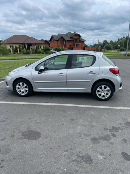 Peugeot 207 I · Рестайлинг, 2010 г.